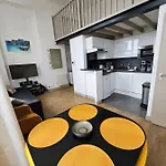 Apartment Oratoriens Henri Iv *