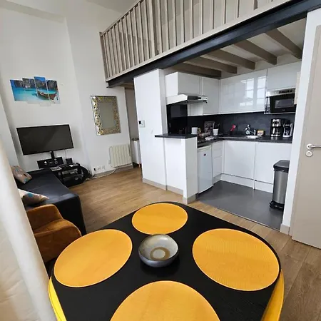 Apartment Oratoriens Henri Iv *